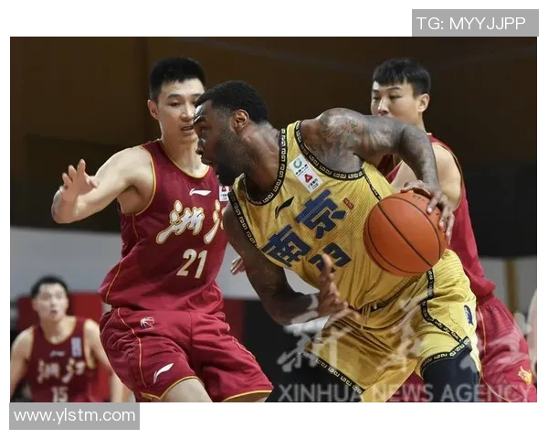 南京篮球队与广州篮球队赛后技术分析与战术总结 南京篮球队与广州篮球队赛后技术分析与战术总结