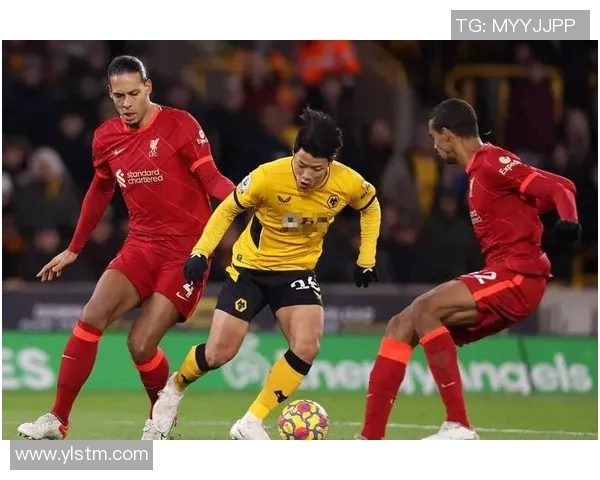 利物浦与狼队激战正酣直播盛况全程回顾与精彩瞬间分析