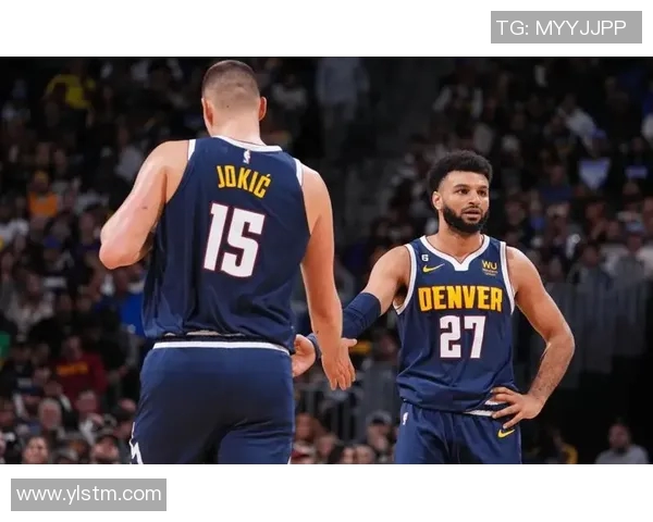 贾马尔穆雷与詹姆斯的巅峰对决谁能在赛场上笑到最后