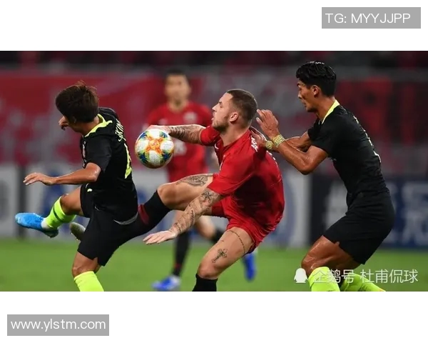 全北现代与上海上港的精彩对决在CCTV直播中全景呈现 全北现代与上海上港的精彩对决在CCTV直播中全景呈现