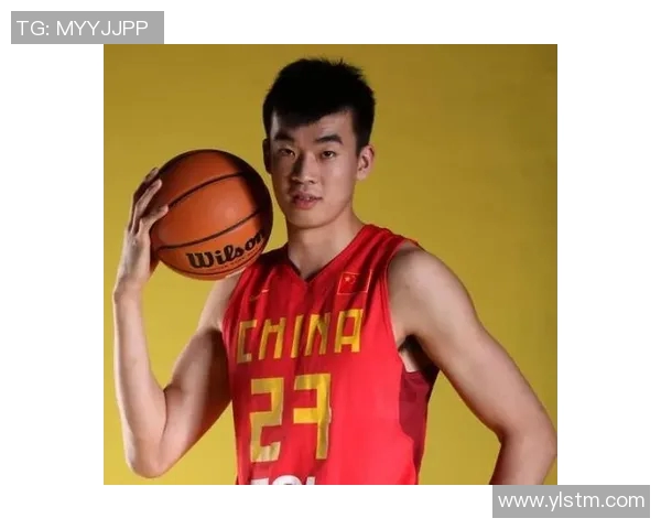 李慕豪：从年轻球员到篮球明星的成长之路与未来展望