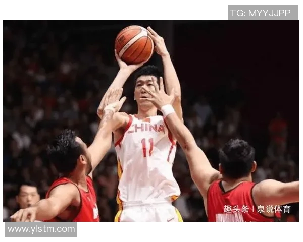 太阳队与小牛队克劳福德的精彩对决引发球迷热议与期待